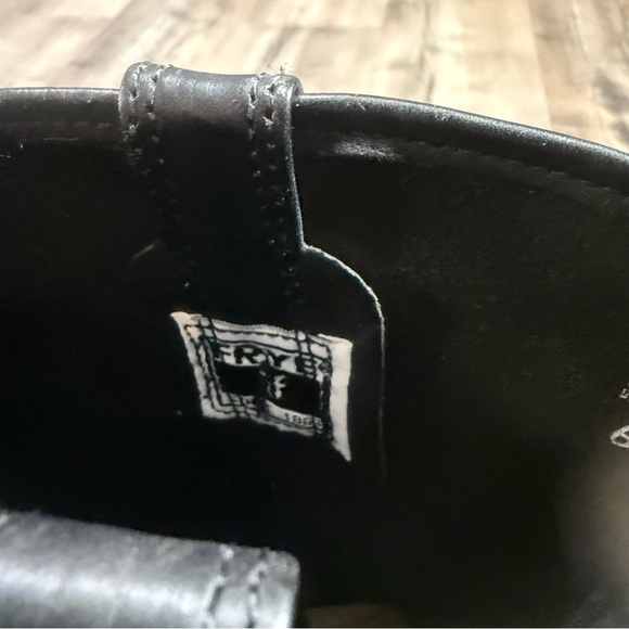 Frye Black Harness 12R - Picture 5 of 9